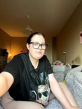 Snapshot of Misssmilf chatting on 11-07-25, 01:44 Misssmilf online show from 11-07-25, 01:44