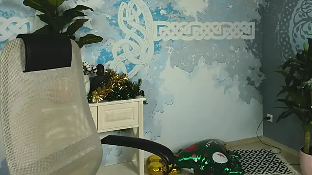 Orianna Fox online show from 12-31-24, 01:08