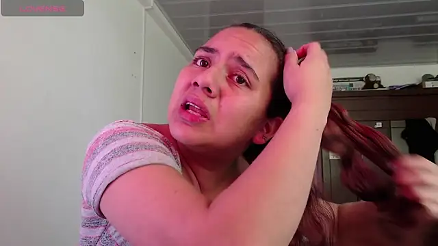 Snapshot of Lexyevans chatting on 10-06-25, 06:27 Lexyevans online show from 10-06-25, 06:27