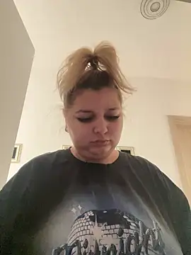 Snapshot of AllysonK chatting on 02-07-25, 10:29 AllysonK online show from 02-07-25, 10:29