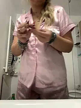 AllysonK online show from 02-02-26, 11:09