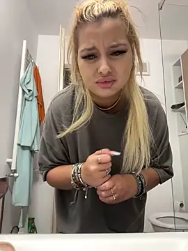 AllysonK online show from 06-12-26, 10:25