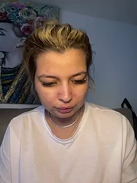 AllysonK online show from 06-23-26, 04:05