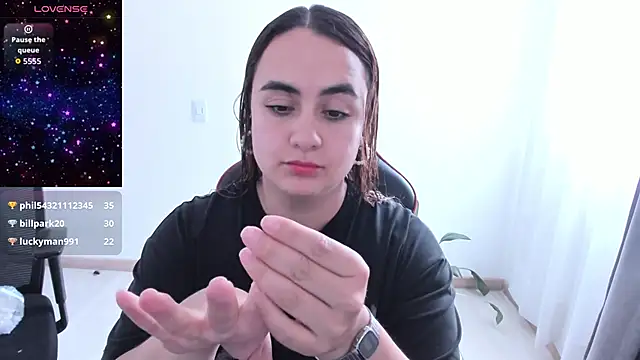 Snapshot of maryluna95 chatting on 04-23-26, 06:32 maryluna95 online show from 04-23-26, 06:32