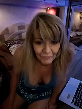 annika lately online show from 02-12-25, 03:40