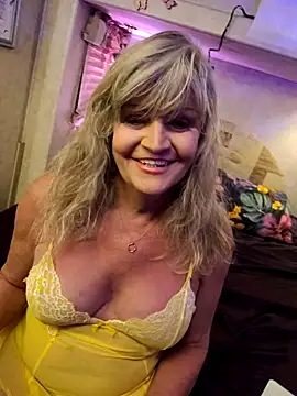 Snapshot of annika_lately chatting on 02-28-26, 04:24 annika lately online show from 02-28-26, 04:24