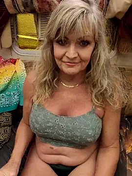 Snapshot of annika_lately chatting on 03-18-26, 02:47 annika lately online show from 03-18-26, 02:47