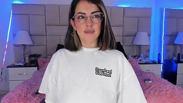 IsisLoveyes  online show from 12-10-24, 10:47