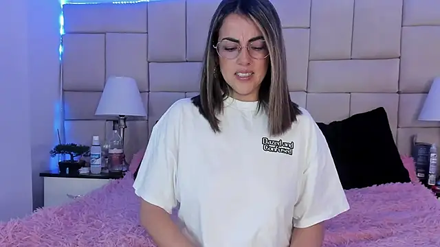 IsisLoveyes  online show from 03-22-25, 10:04