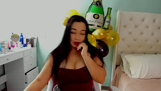 Snapshot of sharon_leone26 chatting on 09-21-25, 02:02 sharon leone26 online show from 09-21-25, 02:02