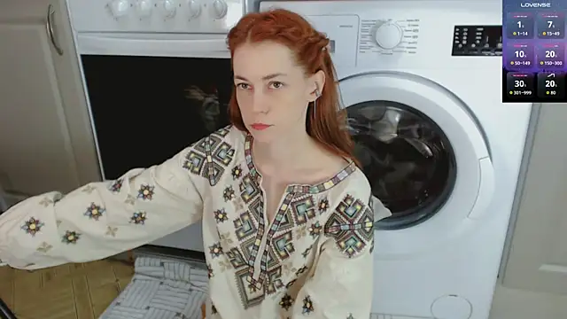 Amina Barbarian online show from 10-17-25, 06:10