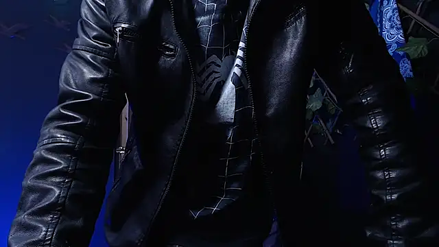 Dicaprioo  online show from 12-17-25, 12:44