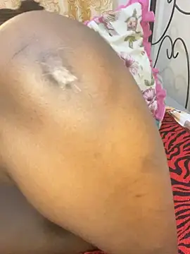 Snapshot of sweet18creamybigpussy chatting on 10-12-25, 06:56 sweet18creamybigpussy online show from 10-12-25, 06:56