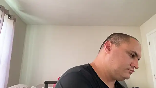 SluggishChase99 online show from 11-05-25, 05:57