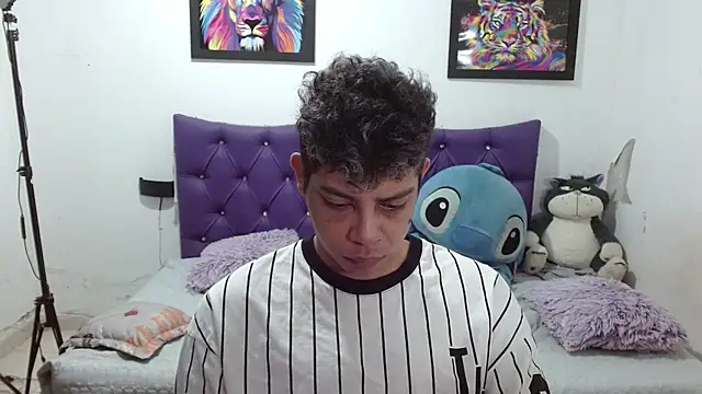 Wiiliam 20 online show from 04-13-26, 02:33