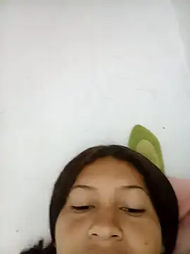 Snapshot of Pamela2003 chatting on 02-12-26, 12:00 Pamela2003 online show from 02-12-26, 12:00