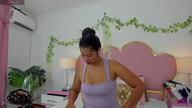 EmmaCrush online show from 09-25-25, 08:34