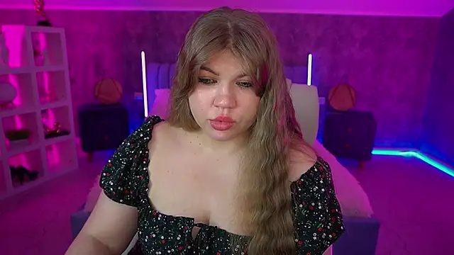 GabbieJay online show from 06-16-26, 12:30