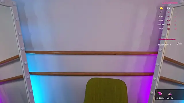 Hayle Hill online show from 12-12-24, 01:43