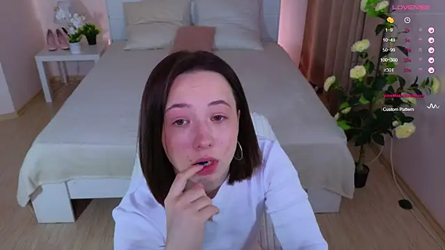 Hayle Hill online show from 03-19-25, 12:34