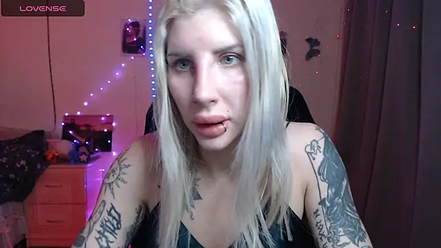 Snapshot of BLACKPeonyy chatting on 01-14-25, 07:43 BLACKPeonyy online show from 01-14-25, 07:43