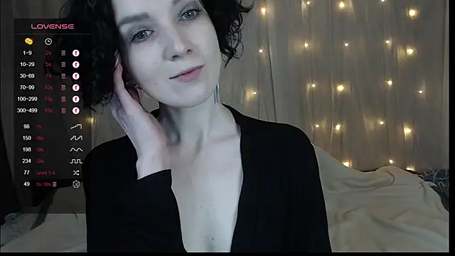 TinaWince online show from 12-23-24, 04:33