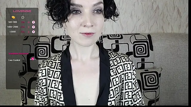 TinaWince online show from 02-20-25, 05:33