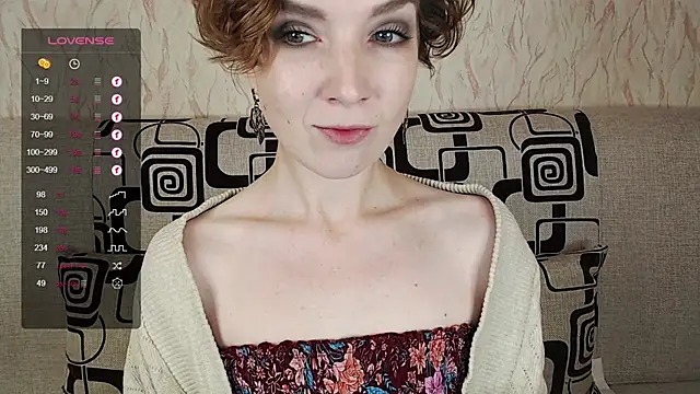 TinaWince online show from 09-19-25, 04:58