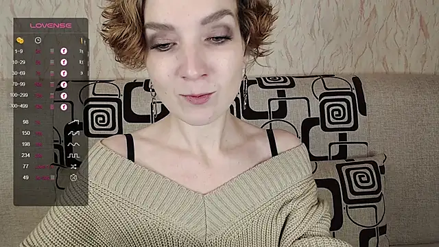 TinaWince online show from 10-26-25, 04:40