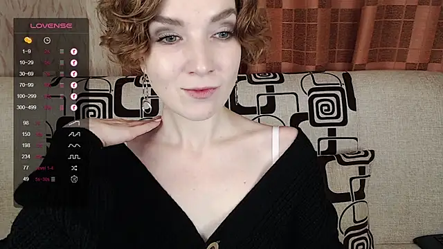 TinaWince online show from 11-29-25, 04:48