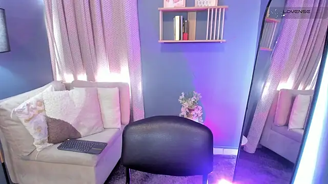  alaiasmile  online show from 06-19-26, 07:17