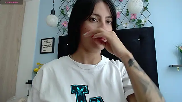 evatits 1 online show from 12-14-25, 01:27