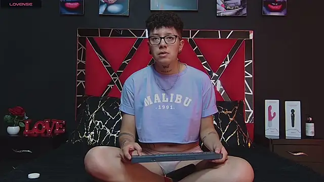 alex noa online show from 03-15-25, 01:41