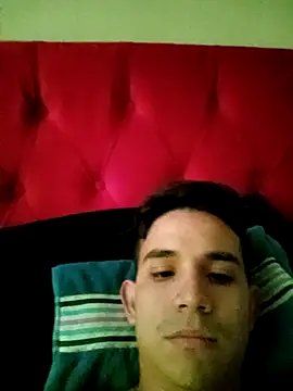 Snapshot of NathanMontelli chatting on 10-21-25, 08:42 NathanMontelli online show from 10-21-25, 08:42