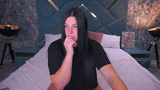 ArianaDarkk online show from 10-20-25, 07:47