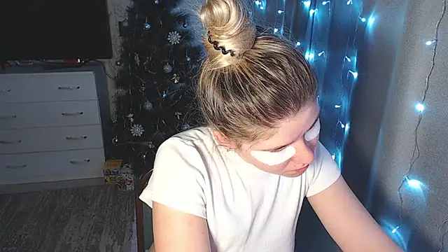 Snapshot of MelissaXKinky chatting on 01-03-25, 07:50 MelissaXKinky online show from 01-03-25, 07:50
