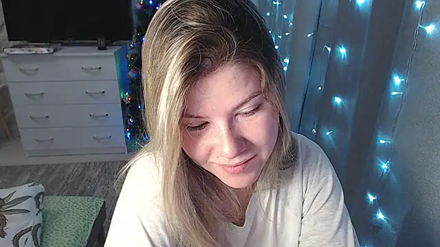 Snapshot of MelissaXKinky chatting on 01-13-25, 02:18 MelissaXKinky online show from 01-13-25, 02:18