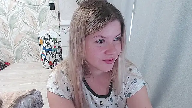 Snapshot of MelissaXKinky chatting on 09-23-25, 04:37 MelissaXKinky online show from 09-23-25, 04:37