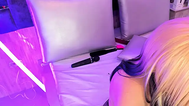 Snapshot of Charlotte_Myers chatting on 01-31-25, 03:11 Charlotte Myers online show from 01-31-25, 03:11