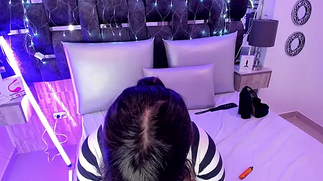 Snapshot of Charlotte_Myers chatting on 02-24-25, 05:53 Charlotte Myers online show from 02-24-25, 05:53