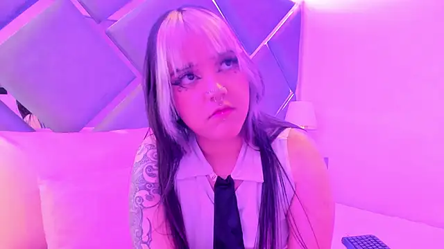 Snapshot of Charlotte_Myers chatting on 09-10-25, 07:47 Charlotte Myers online show from 09-10-25, 07:47