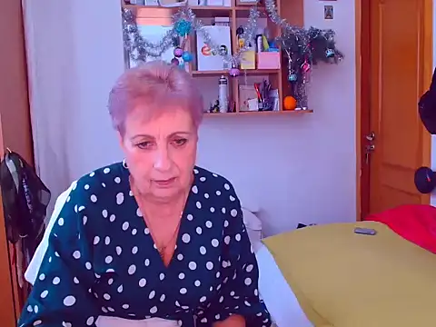 Victoria5643 online show from 12-29-24, 09:28