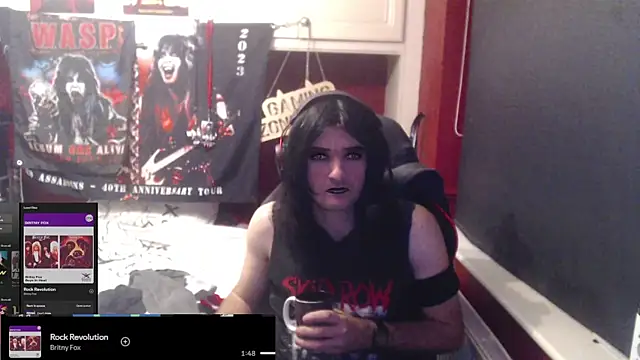 Snapshot of Rocker_Assassin66630 chatting on 12-19-25, 05:09 Rocker Assassin66630 online show from 12-19-25, 05:09