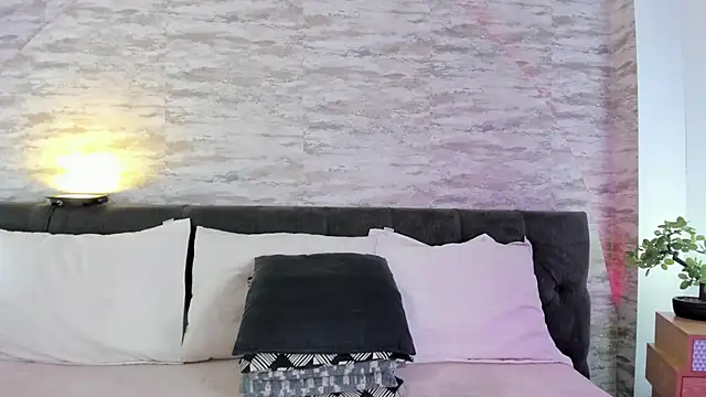 Anneth  M online show from 09-08-25, 07:46