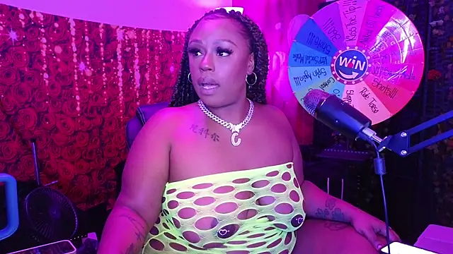 cheriserozequeen online show from 05-19-26, 06:03
