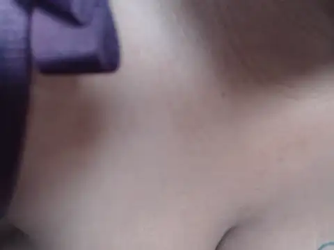 Snapshot of chanel_love chatting on 01-29-25, 08:25 chanel love online show from 01-29-25, 08:25