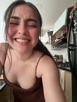 SofiMeza online show from 01-15-25, 05:37
