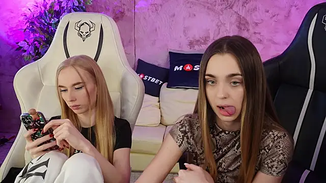 Lana Pulse online show from 01-13-25, 03:23