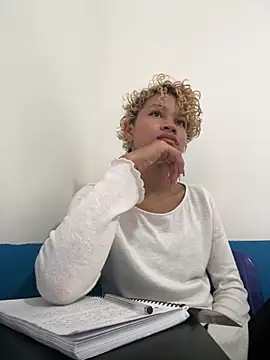 Peggy Funn online show from 01-15-25, 03:18