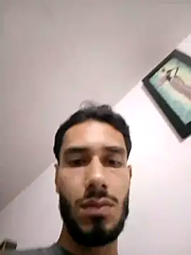 jhon01000 online show from 07-12-26, 02:02
